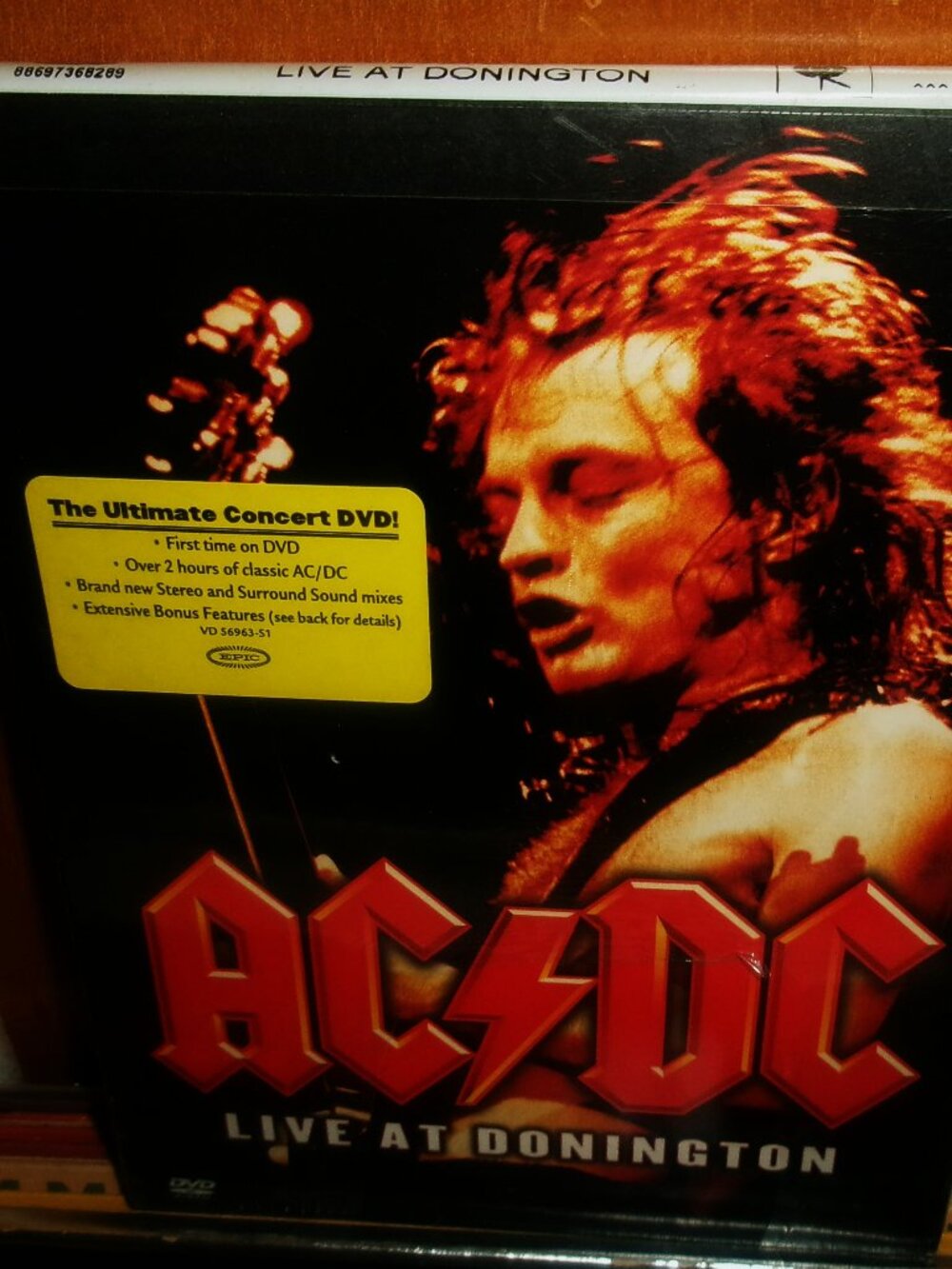 ac dc live at donnigton 2003 sealed new dvd - angus malcom hard rock jailbreak